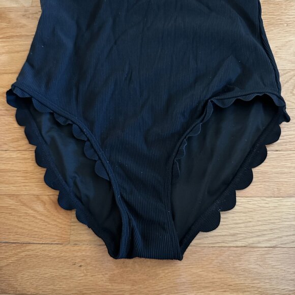 NWT Charmo Scalloped Ribbed One Piece Swimsuit Size Small - Picture 8 of 16
